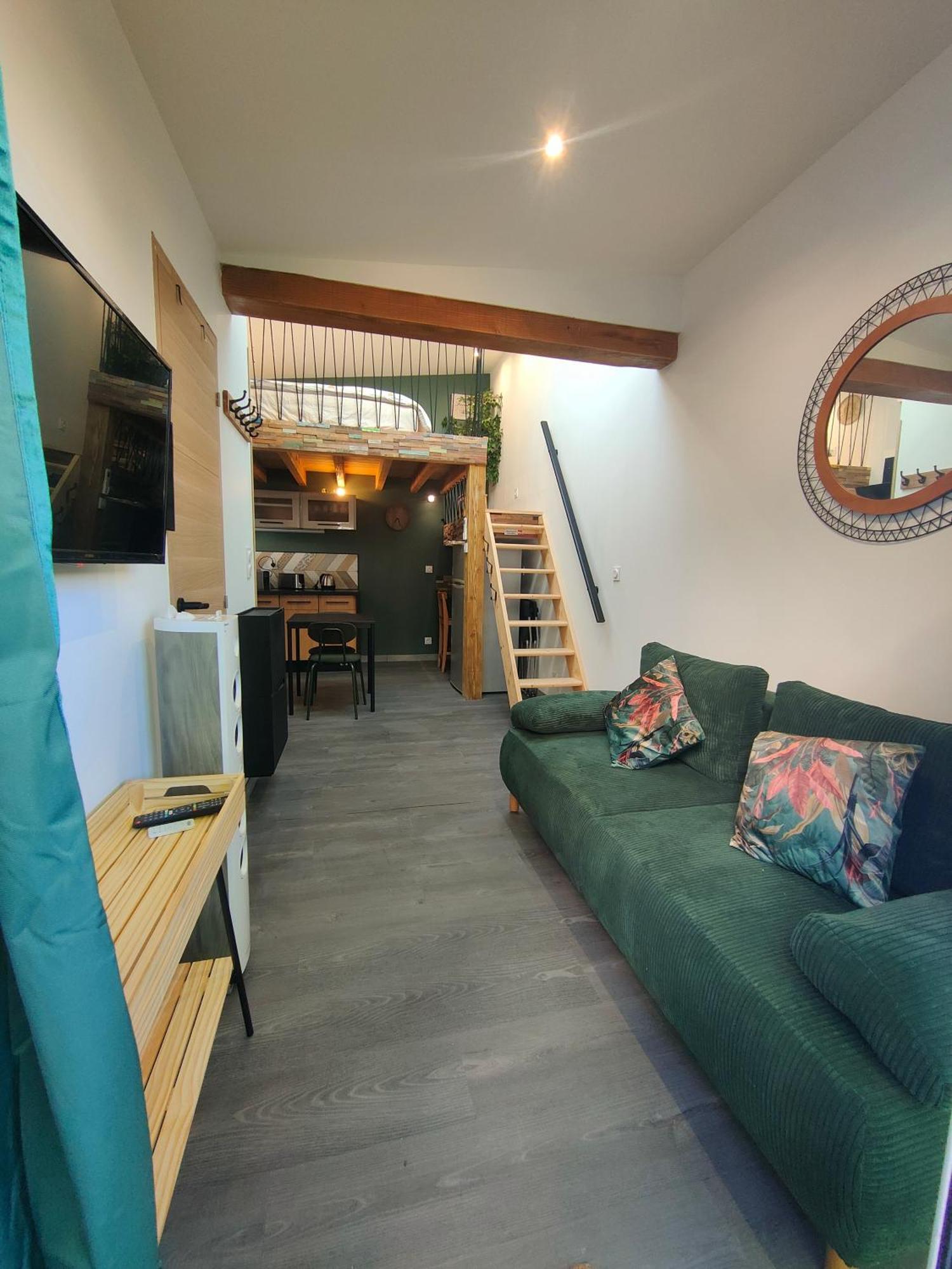 Vila Tiny House Avec Jardin Et Acces Piscine Chauffee Saint-Médard-en-Jalles Exteriér fotografie